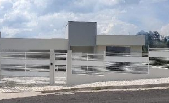 Casa próxima ao centro da cidade 