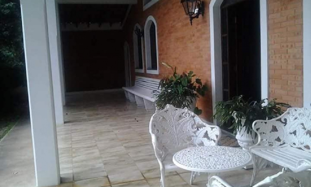 Chácara pronta para montar pousada
