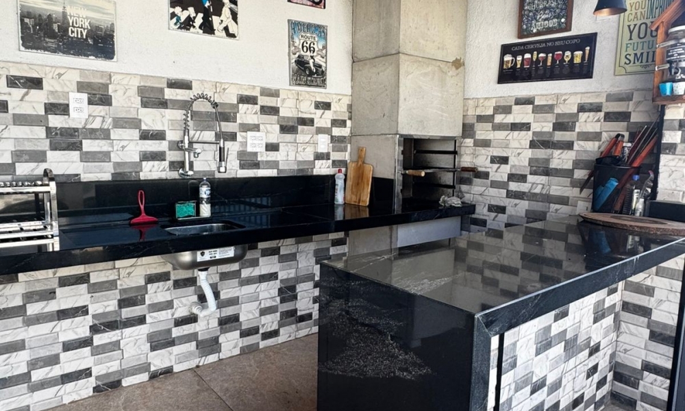 Casa com piscina 