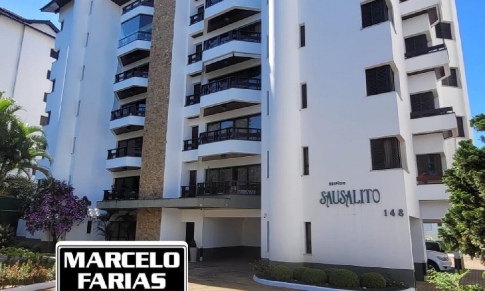 Apartamento de três dormitórios 