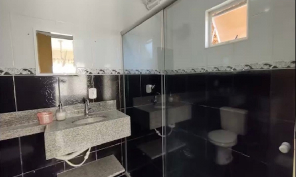 Vende-se chácara em Serra Negra 