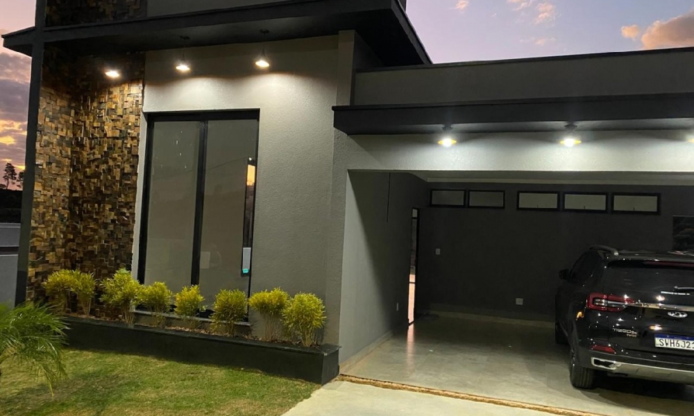 Casa nova a venda em Serra Negra