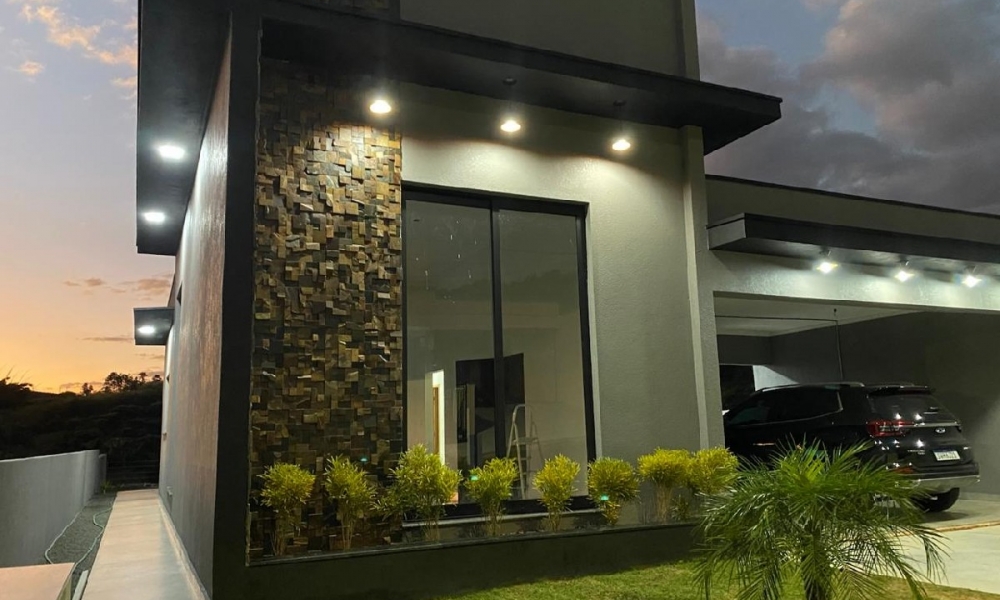 Casa nova a venda em Serra Negra