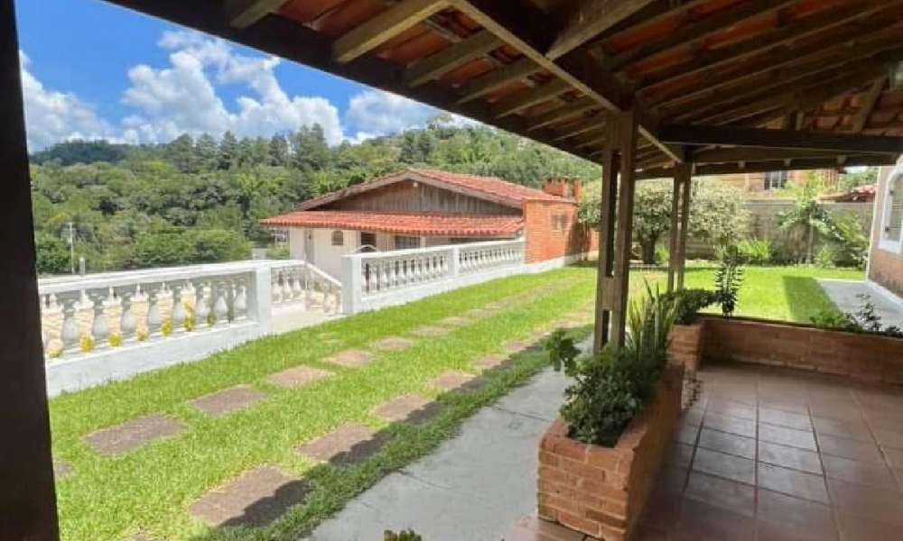 Chácara a venda em Serra Negra