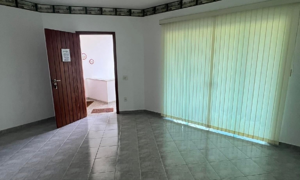 Aluga-se casa em Serra Negra 