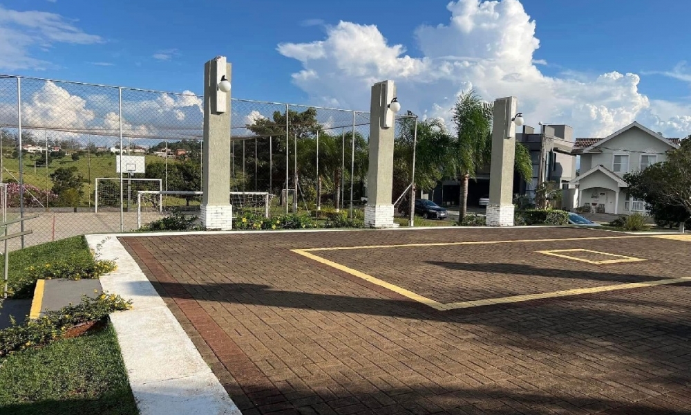 Vende-se terreno em Serra Negra - SP