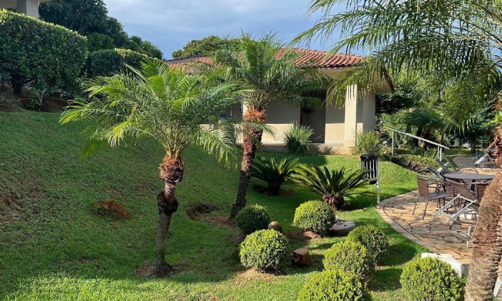 Vende-se terreno em Serra Negra - SP