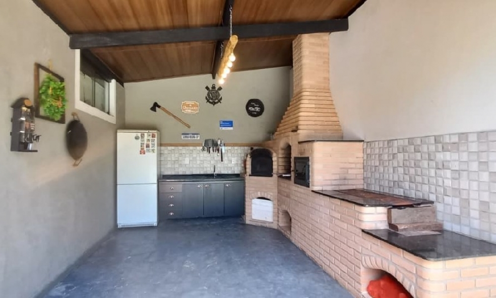 Casa a venda em Serra Negra