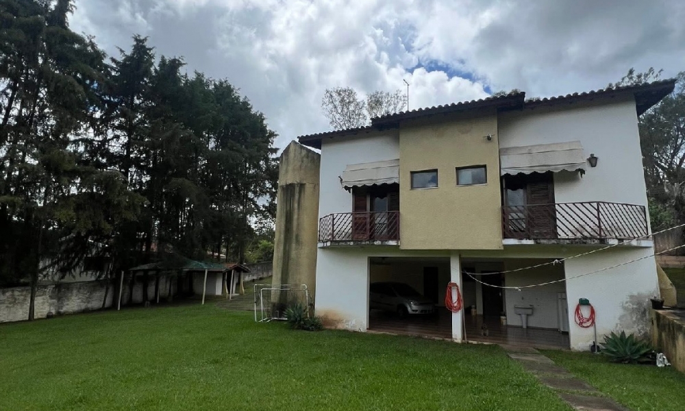 Casa com piscina 