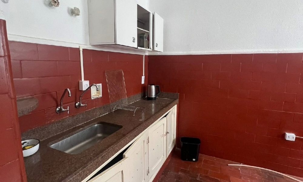 Vende-se casa em Serra Negra 