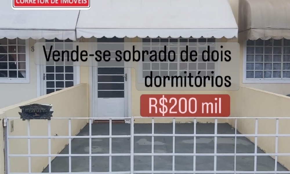  Vende-se sobrado de dois dormitórios 