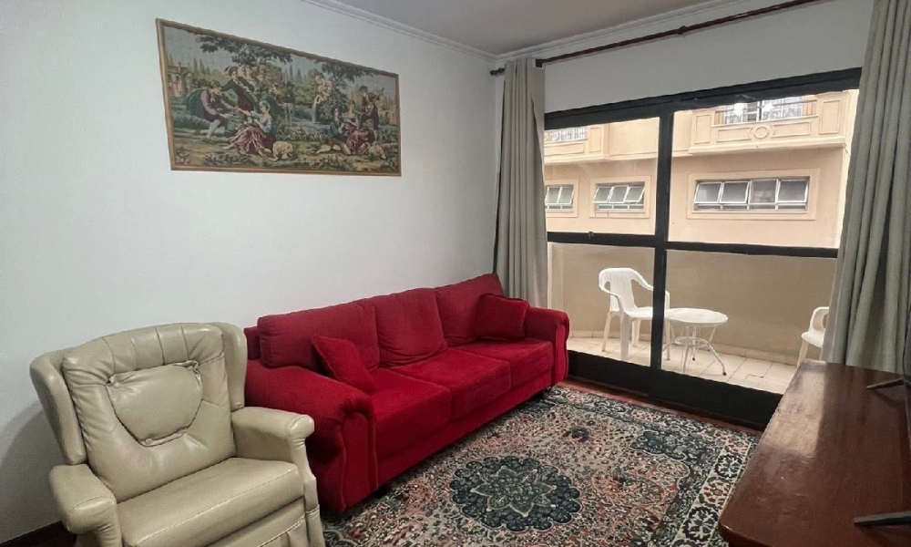 Vende-se apartamento de três dormitórios 