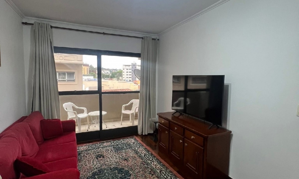 Vende-se apartamento de três dormitórios 