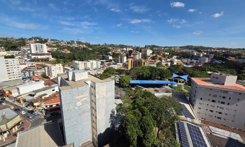 Vende-se apartamento em Serra Negra 