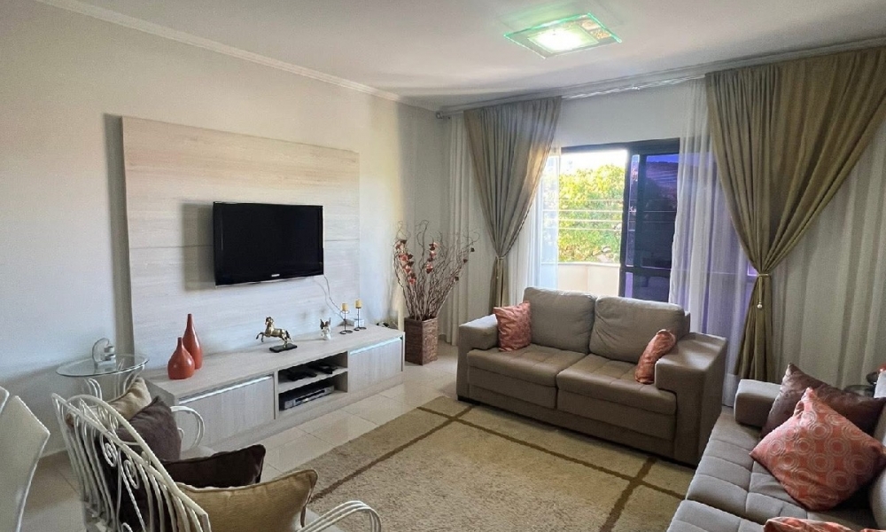 Aluga-se apartamento em Serra Negra