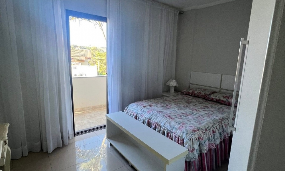 Aluga-se apartamento em Serra Negra
