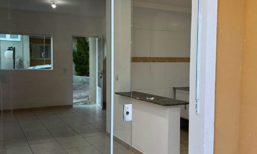 Casa em condomínio 