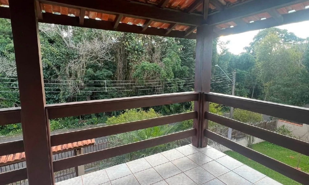 Casa com piscina 