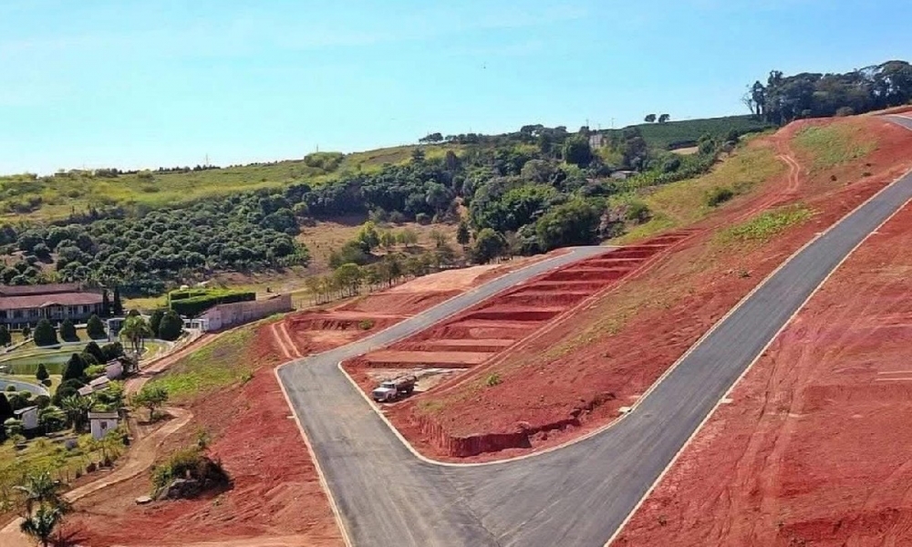 Terrenos a venda em Serra Negra 