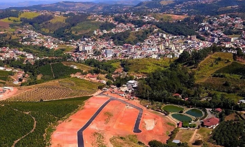 Terrenos a venda em Serra Negra 
