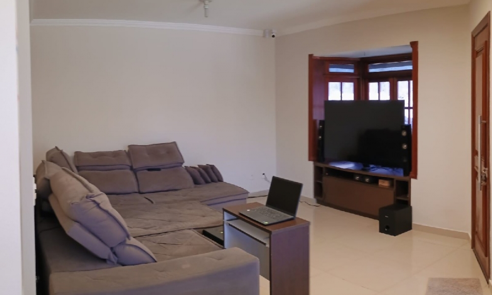 Casa a venda em Serra Negra SP