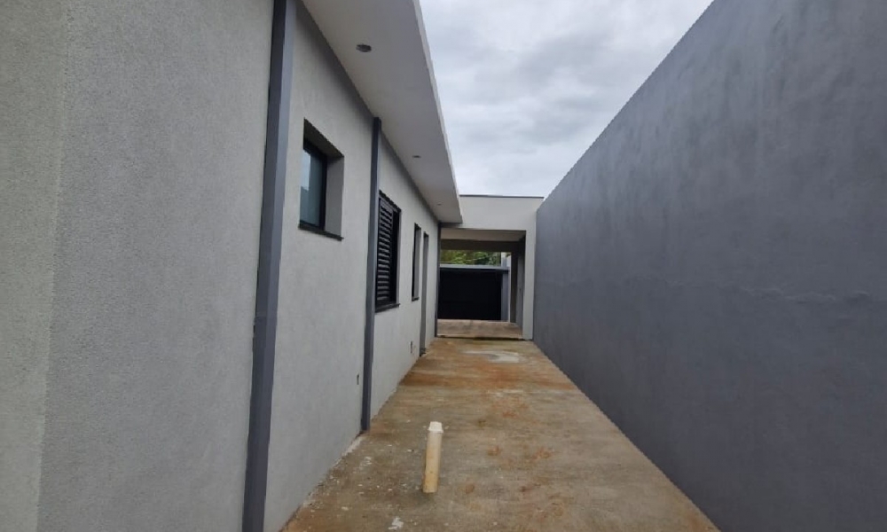 Casa Moderna à Venda no Residencial Arvoredo em Serra Negra
